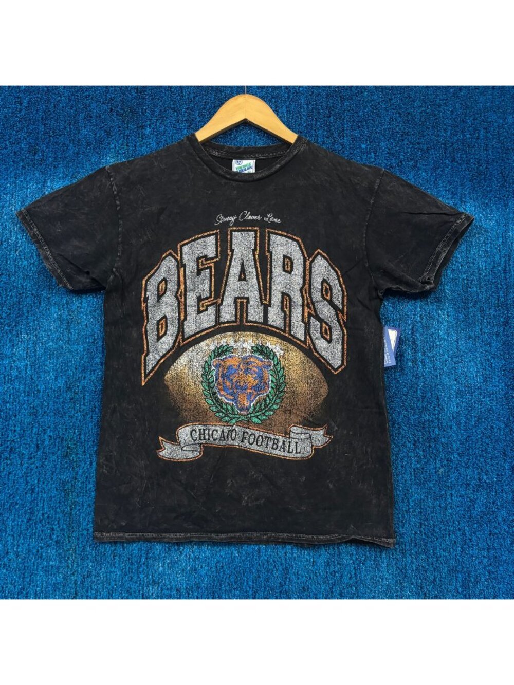 NFL Chicago Bears Stacey Clever Football Mineral Wash T-Shirt Size Medium